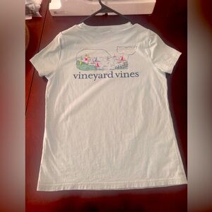 Like new Vineyard Vines t-shirt